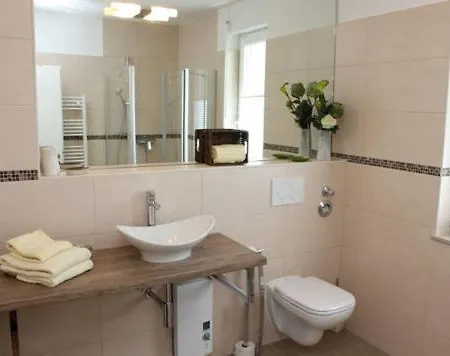 Kaeptn Brass 4 App 6 Sonnenfaenger * 奥茨塞巴德·迪尔哈根